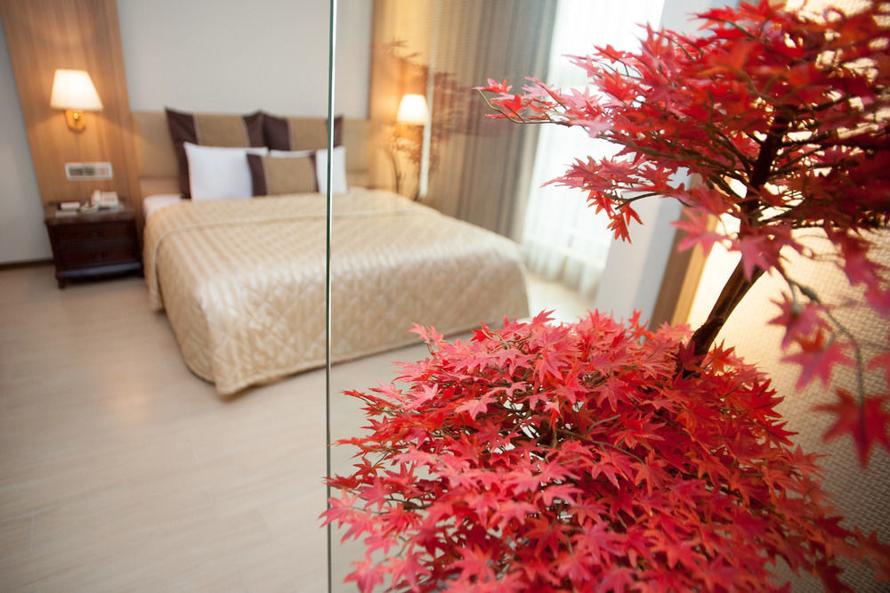 Highness Hotel Guishan Bagian luar foto