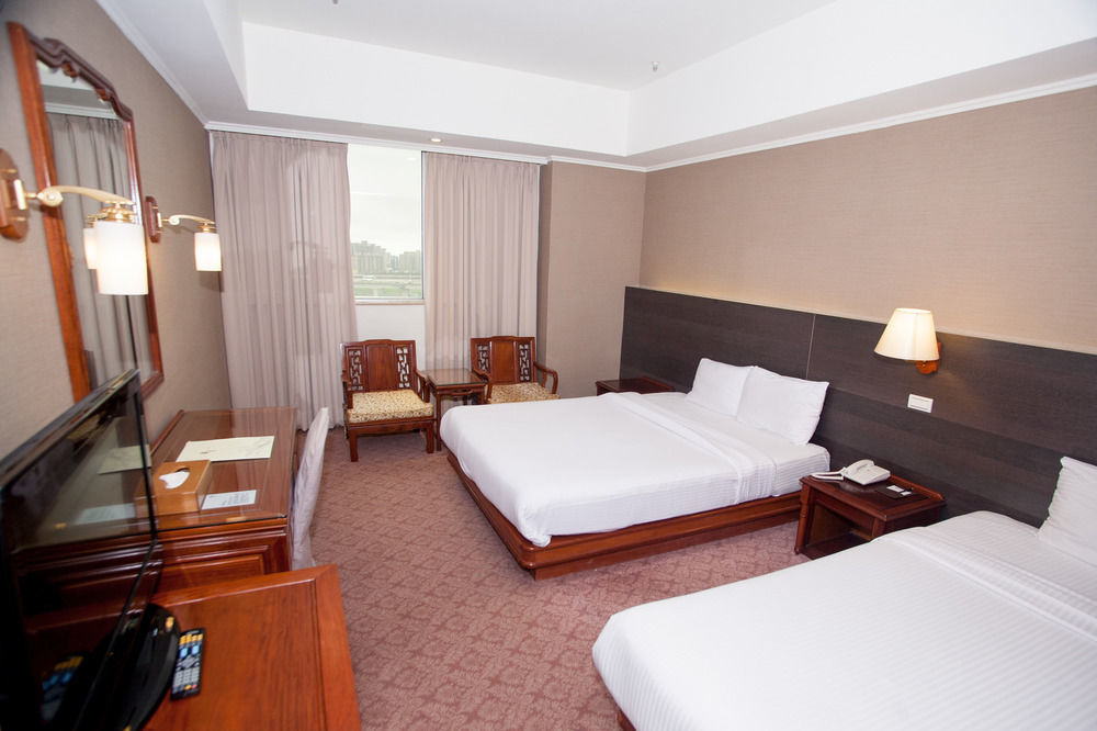 Highness Hotel Guishan Bagian luar foto