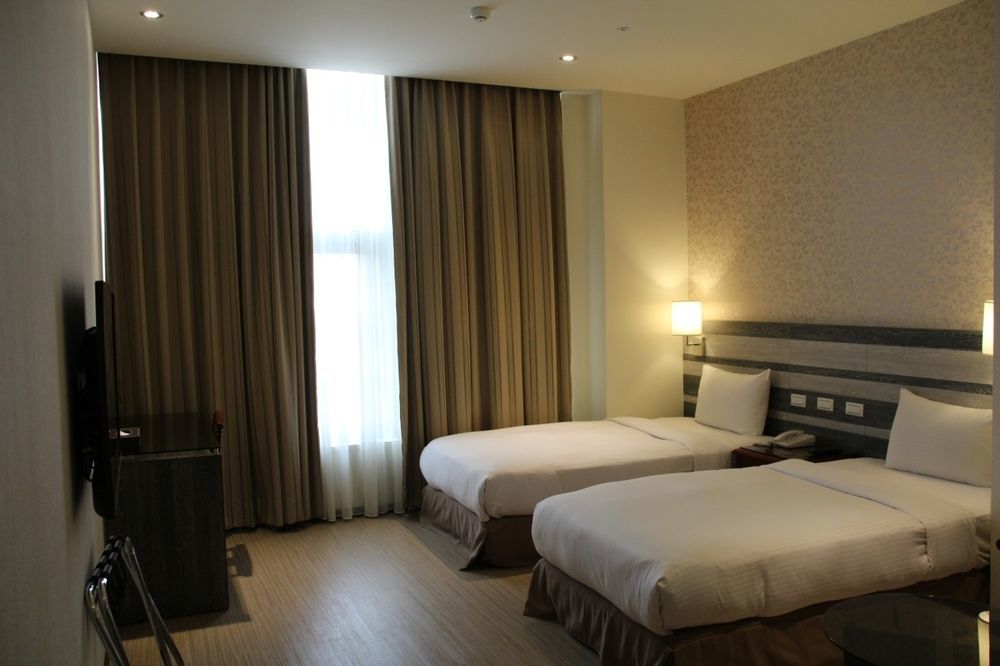 Highness Hotel Guishan Bagian luar foto