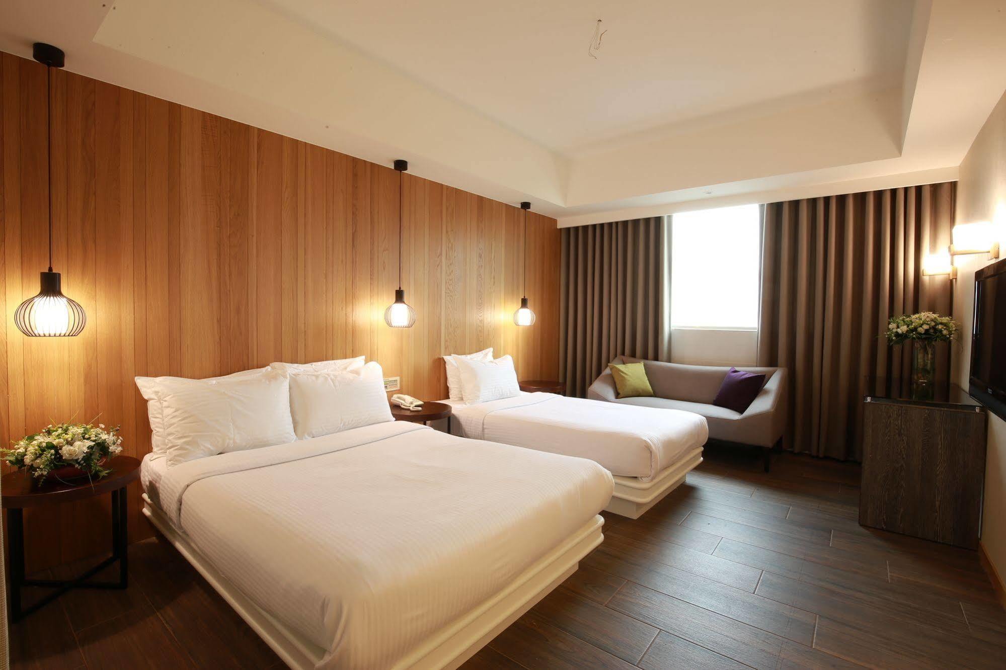 Highness Hotel Guishan Bagian luar foto