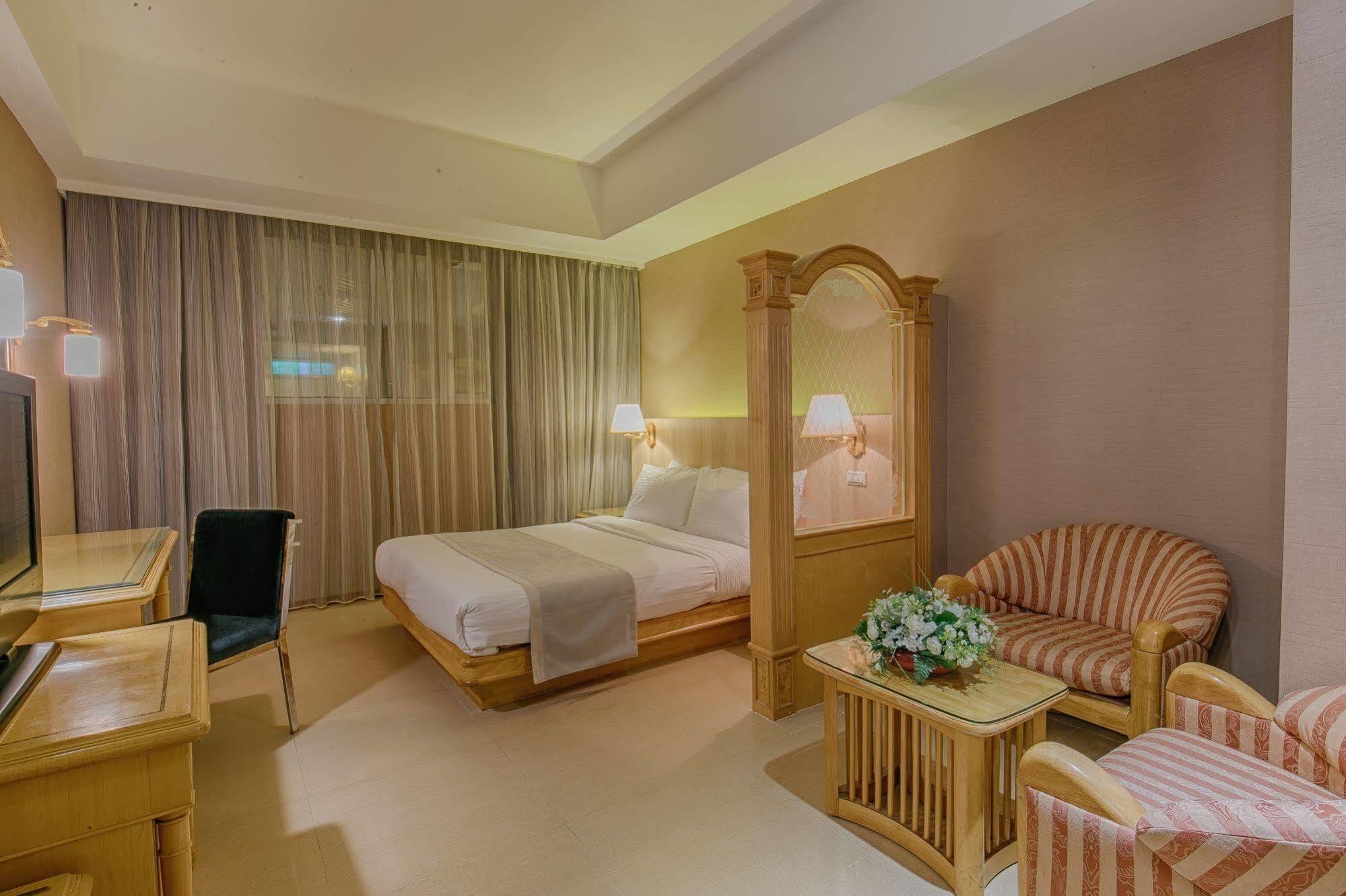 Highness Hotel Guishan Bagian luar foto