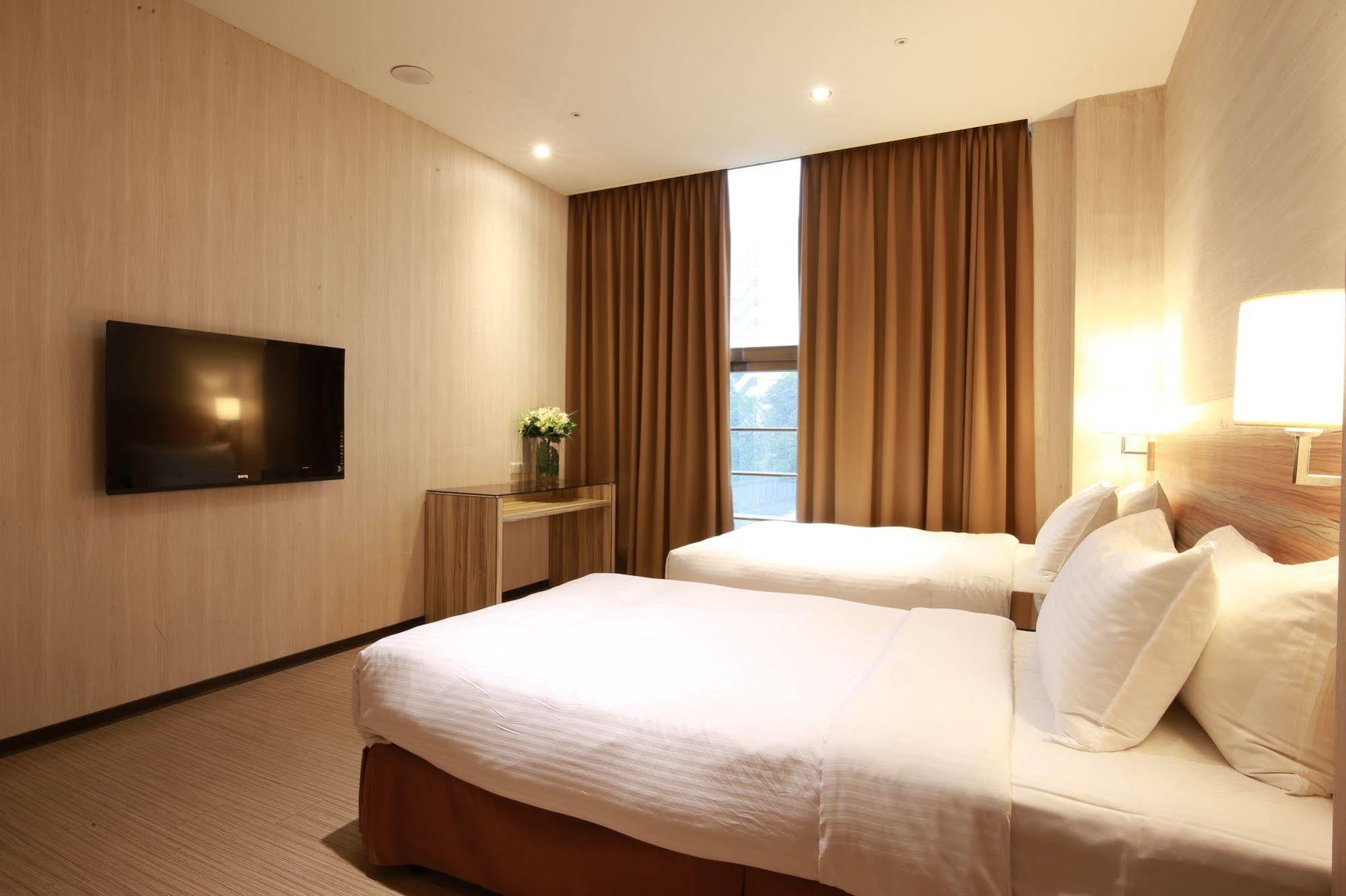 Highness Hotel Guishan Bagian luar foto