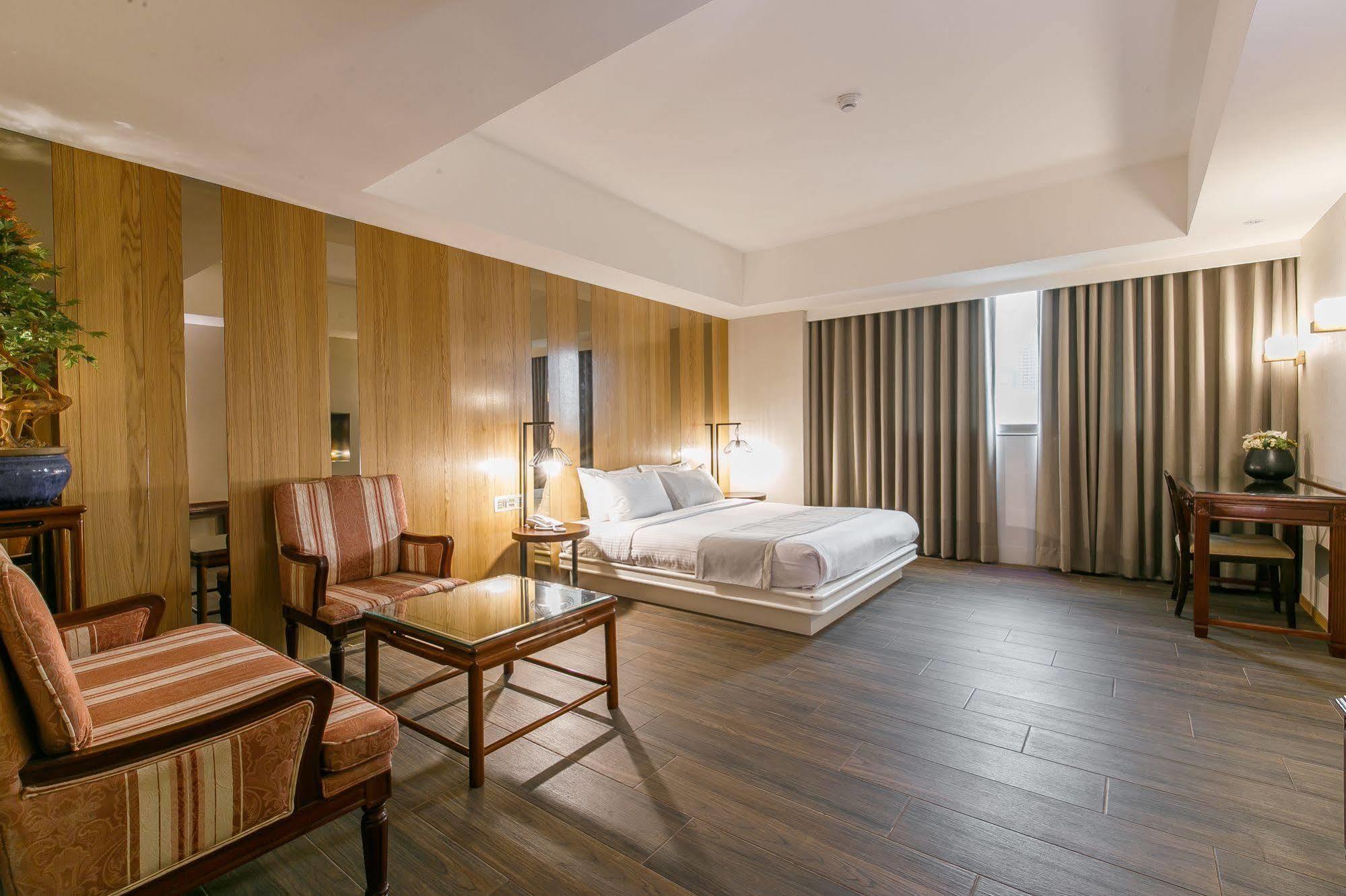 Highness Hotel Guishan Bagian luar foto