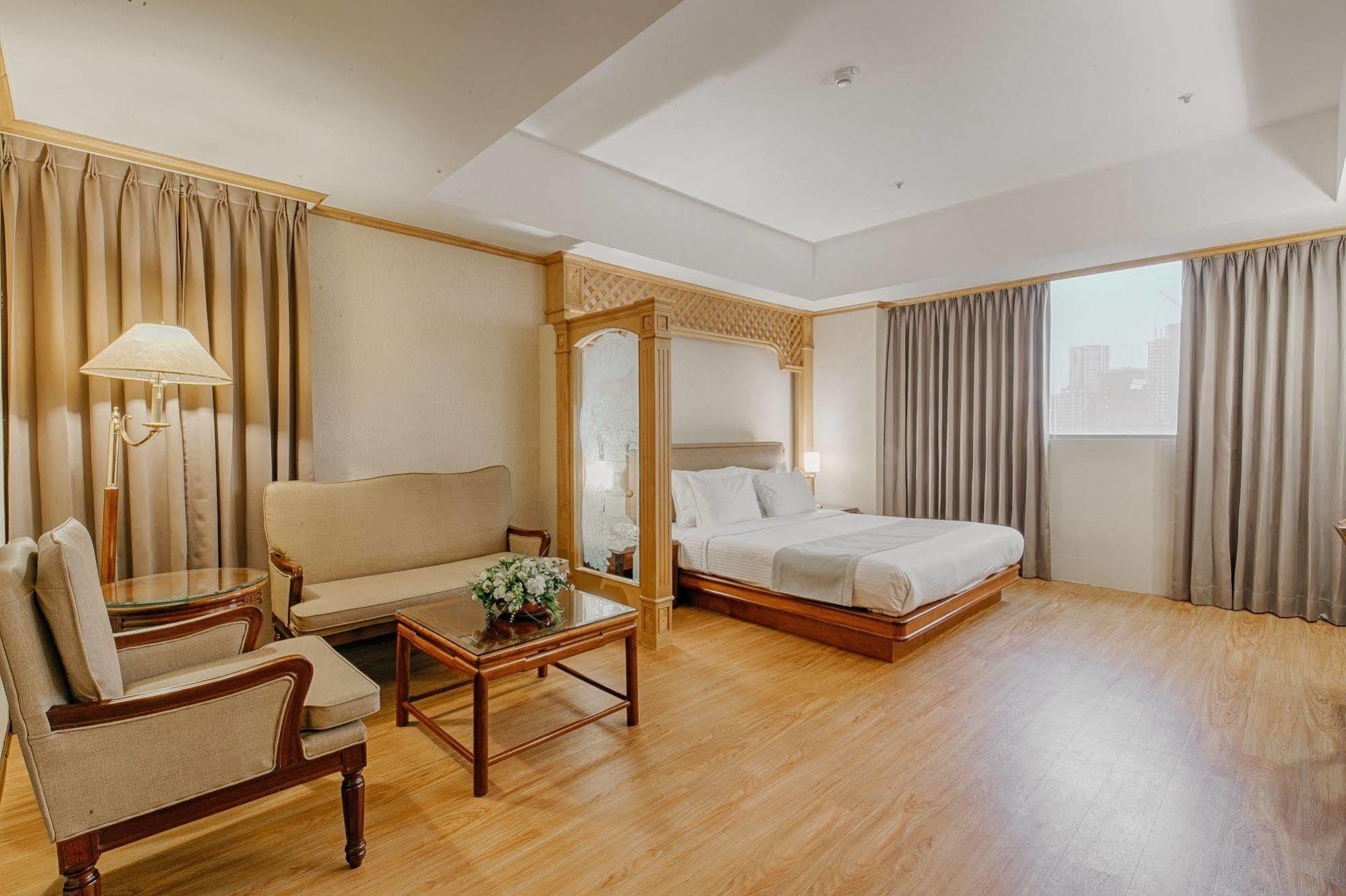 Highness Hotel Guishan Bagian luar foto