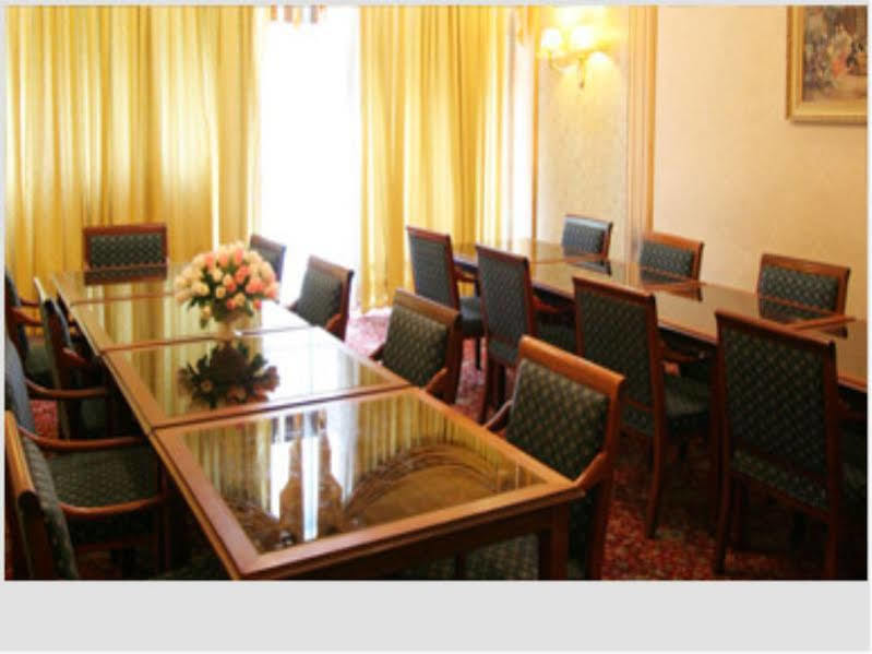 Highness Hotel Guishan Bagian luar foto